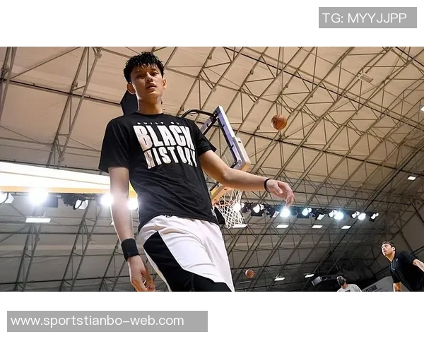 媒体人分析曾凡博吸引中国球迷的影响NBA之旅即将画上句号 媒体人分析曾凡博吸引中国球迷的影响NBA之旅即将画上句号